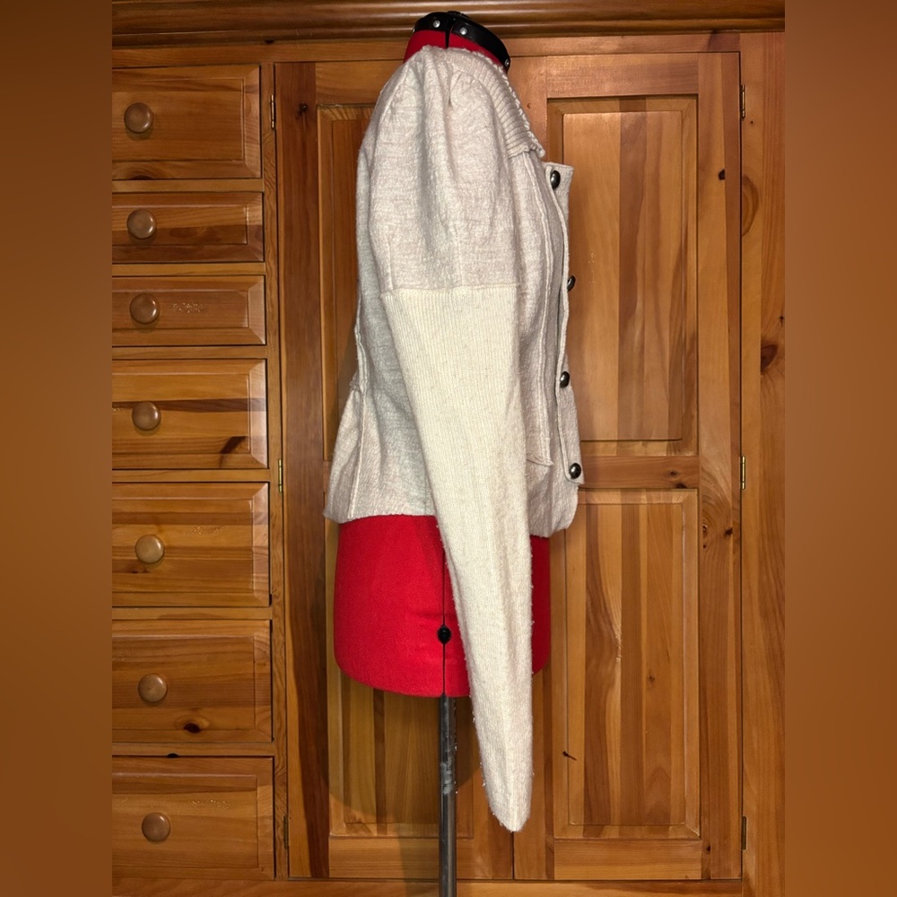 Free People Wool Women's Cream Sweater Jacket with hook closure size Large - Picture 5 of 15